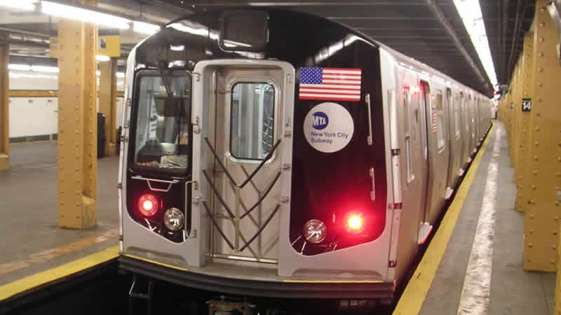  NY subway train 